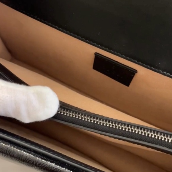 GUCCI Velvet Dionysus Shoulder Bag - Picture 7 of 7